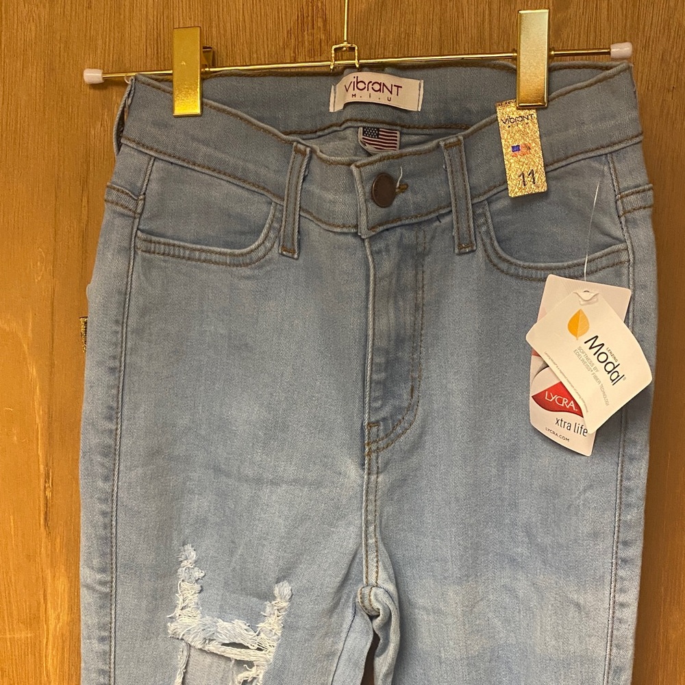 Stretchy High Rise Ripped Jeans in Light Blue - Picture 3 of 7